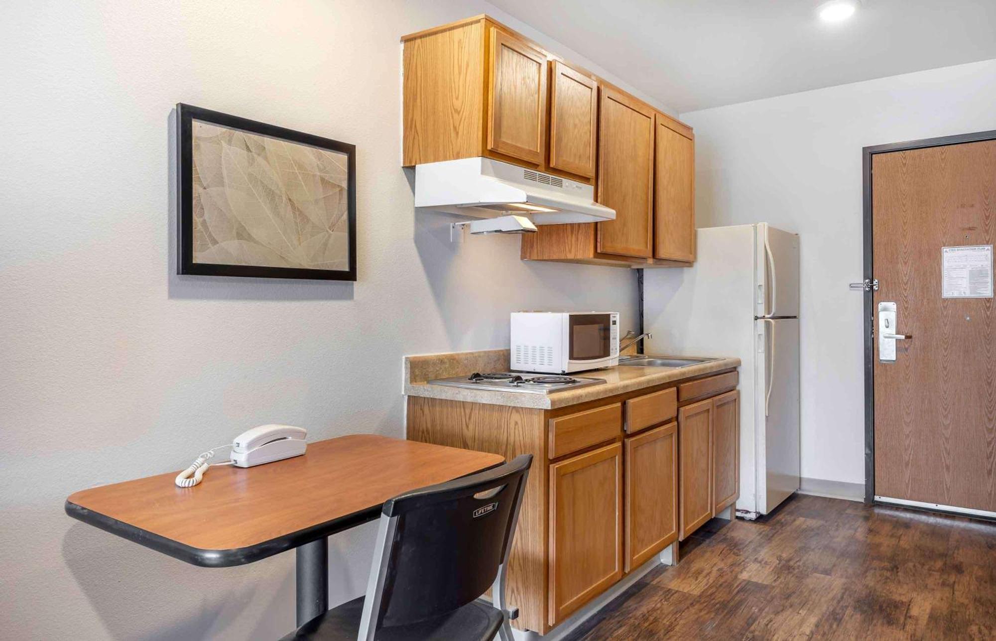 Extended Stay America Select Suites - Wichita - South Exterior foto